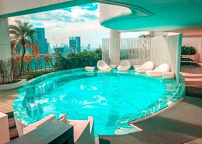Aveline Riverview/gym/pool/philippines فندق